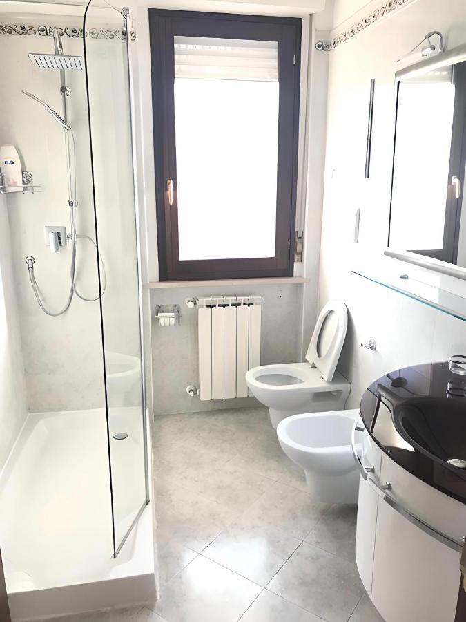 Ferienwohnung Casa Vacanze Esedra Pescara Exterior foto
